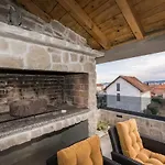 Relax 3bdr With Terrace And Bbq Apartament Zadar